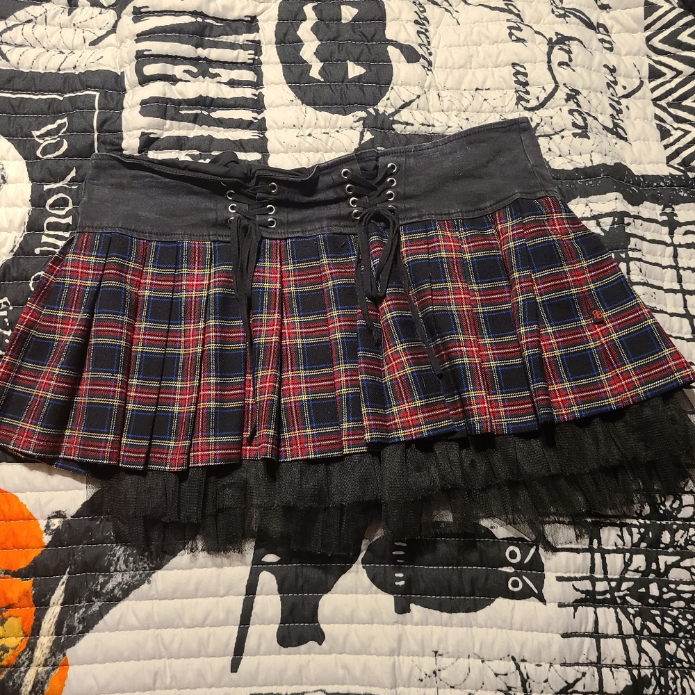 Royal bone skirt